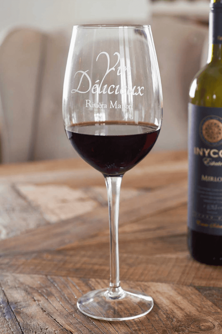 RM vin delicieux wine glass