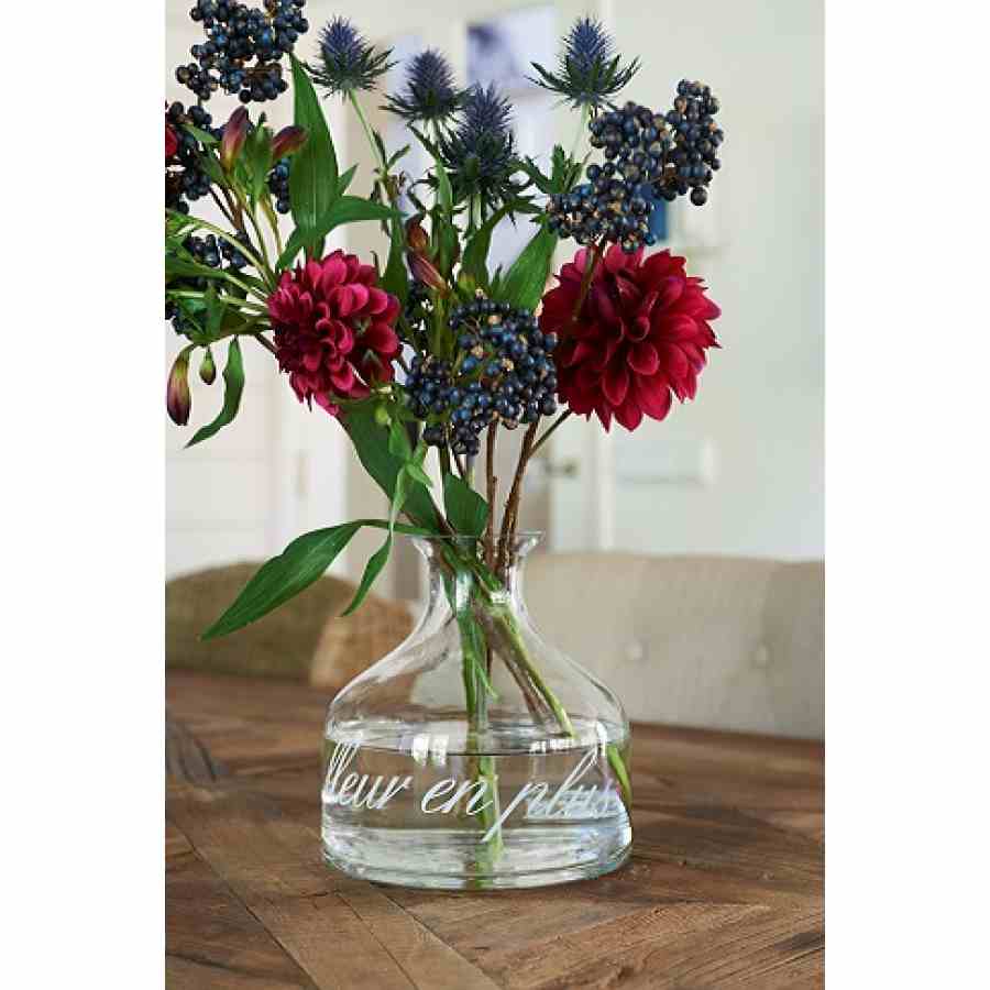 Une Fleur en Plus Vase