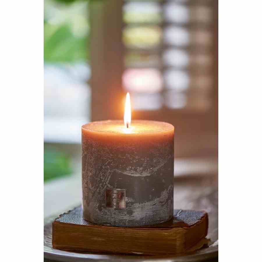 Rustic Candle grey 10x10