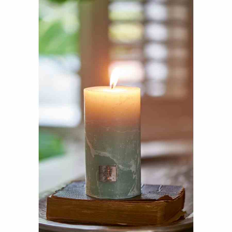 Rustic Candle olive green 7x13