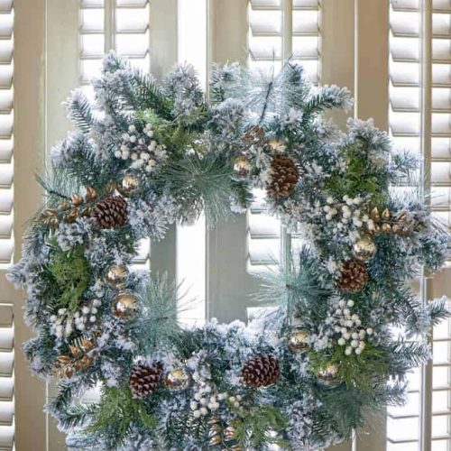 An Amazing Christmas Wreath 100cm