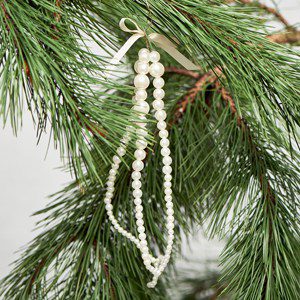 Wonderful Pearl Ornament