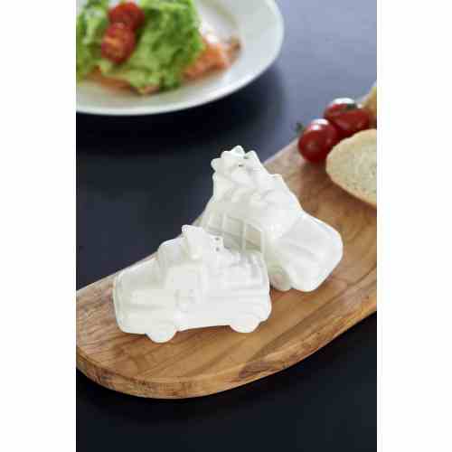 Christmas Car Salt & Pepper Set