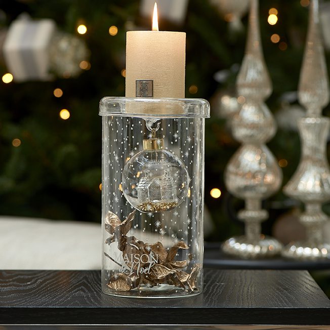Maison De Noël Fillable Hurricane