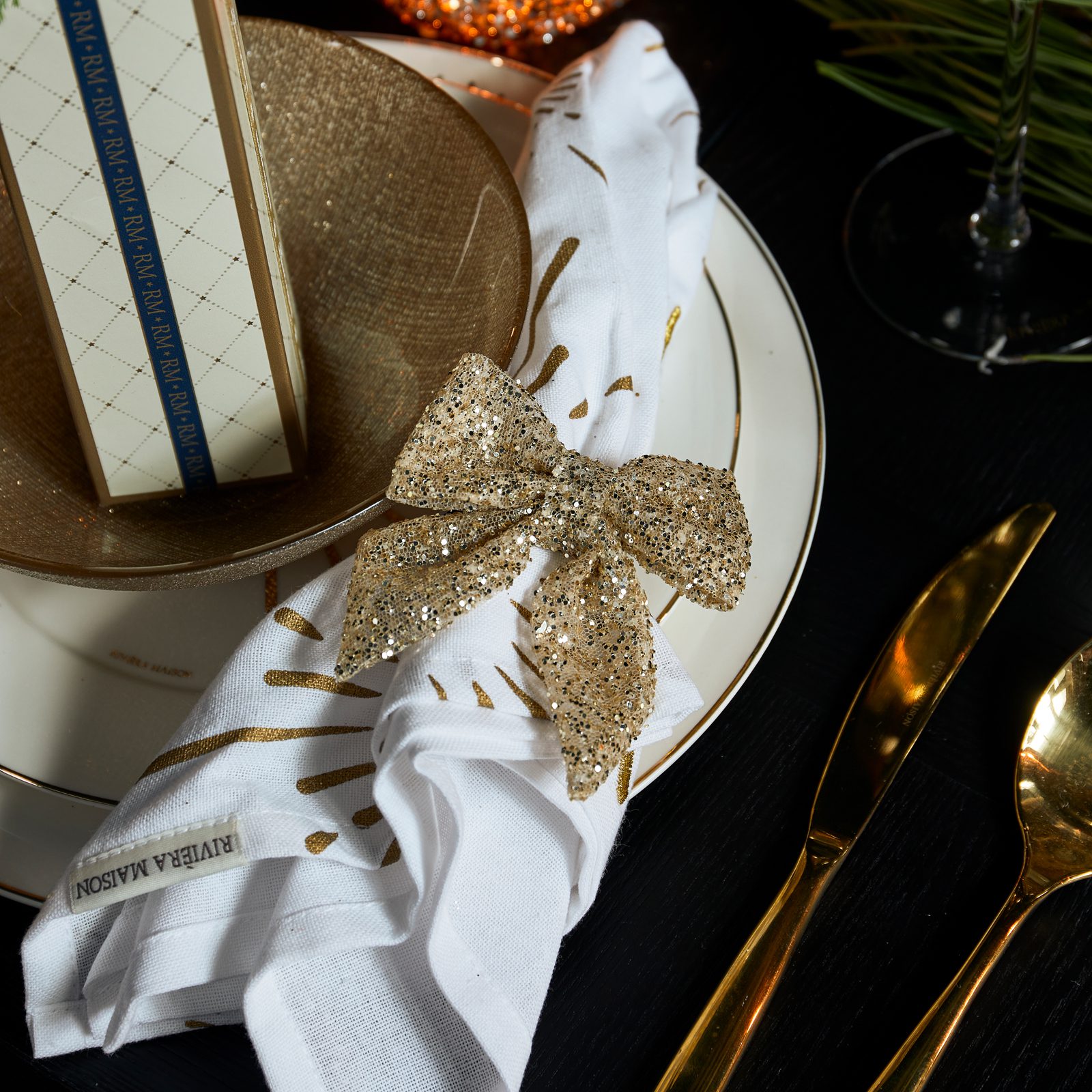 Christmas Bow Napkin Ring 2 pieces