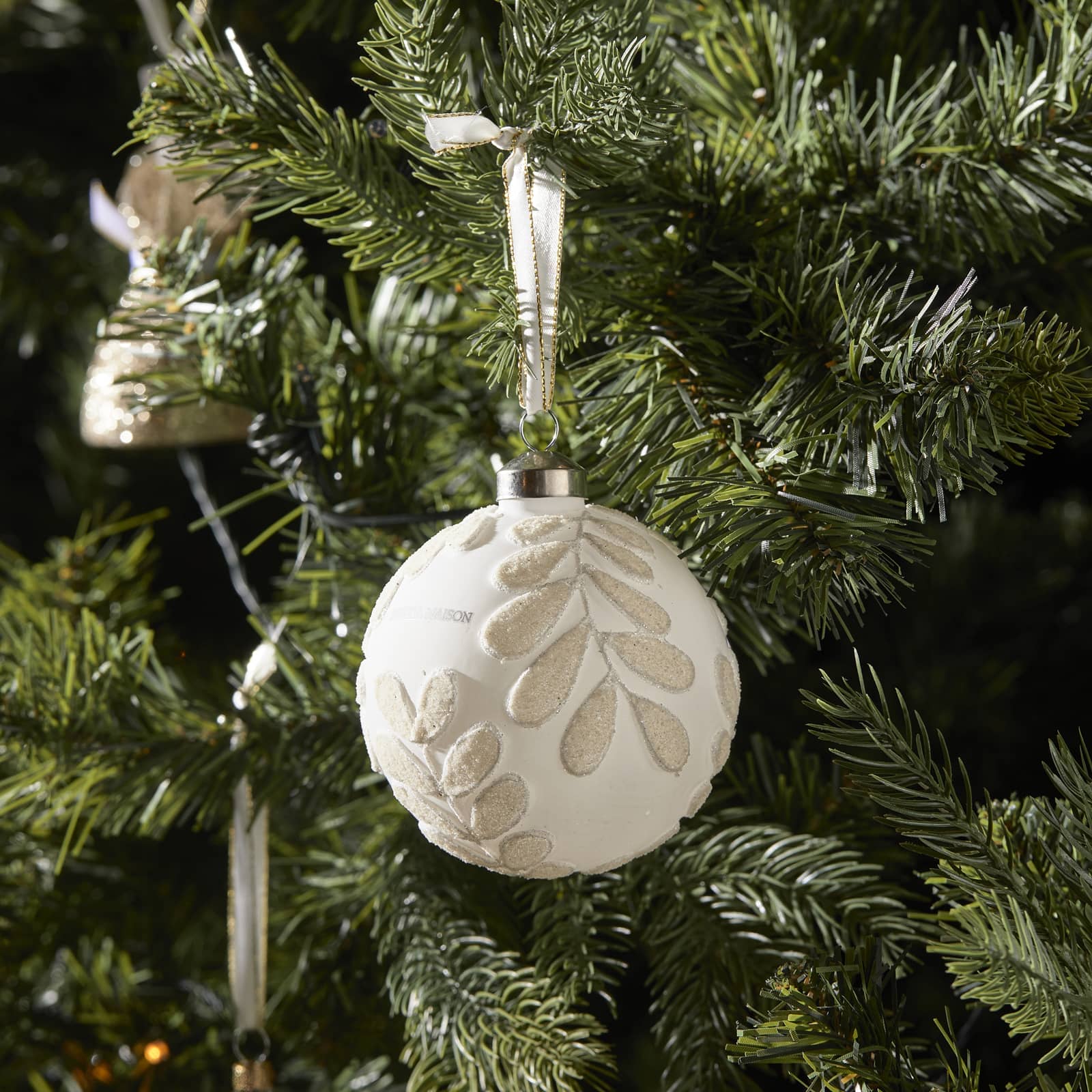 Magic Mistletoe white Dia 10