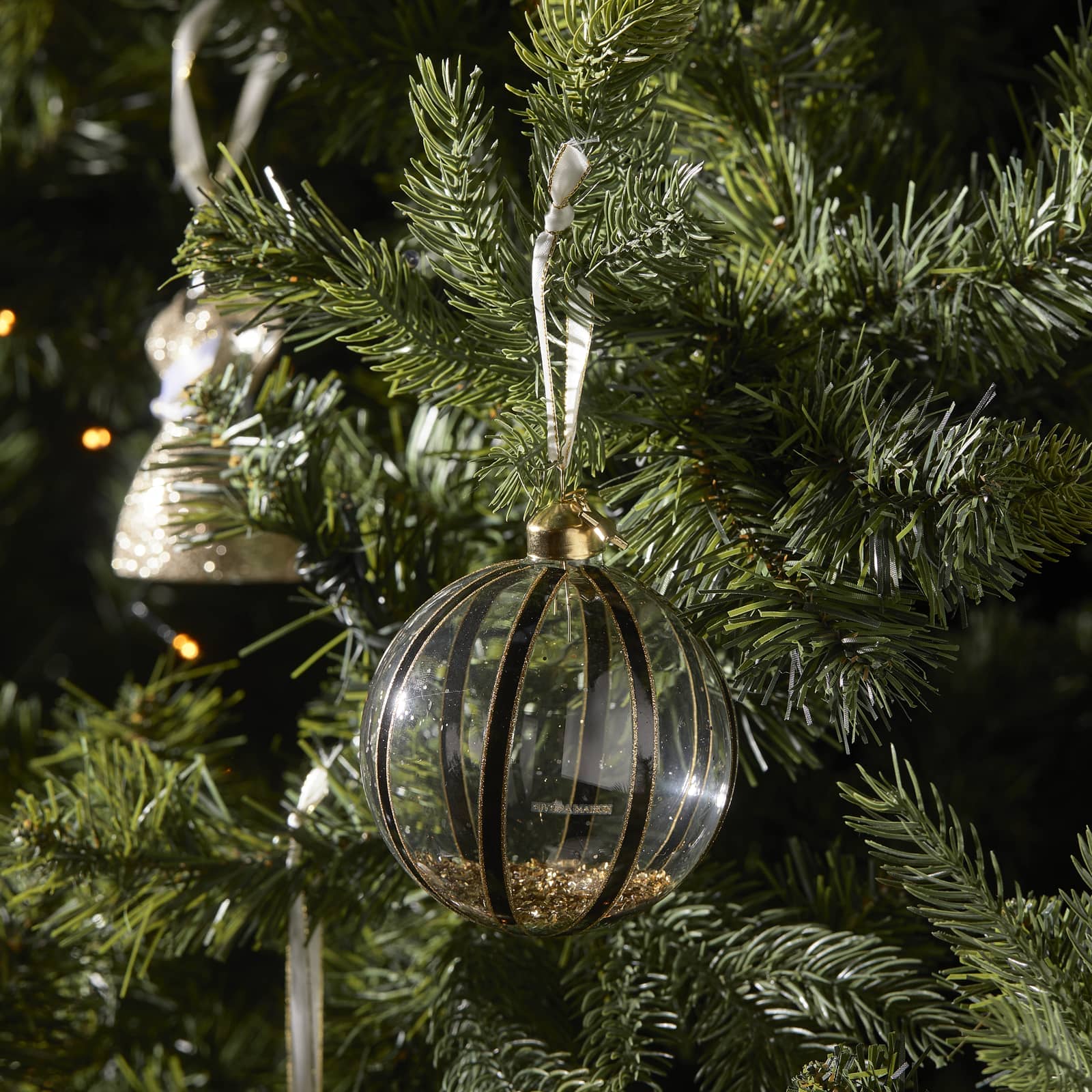 Glitter & Glamour Ornament Dia 10