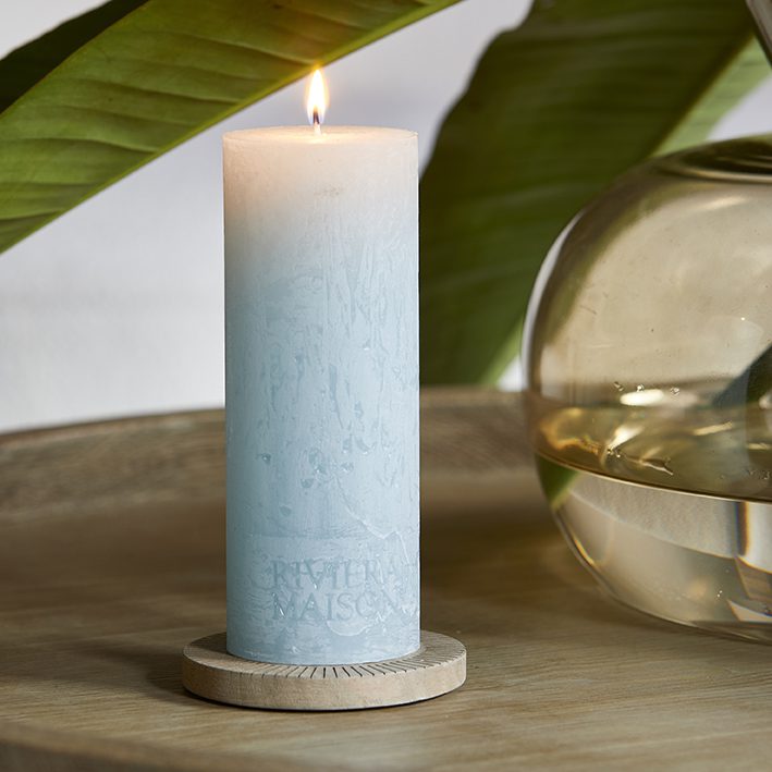 Pillar Candle light blue 7x18