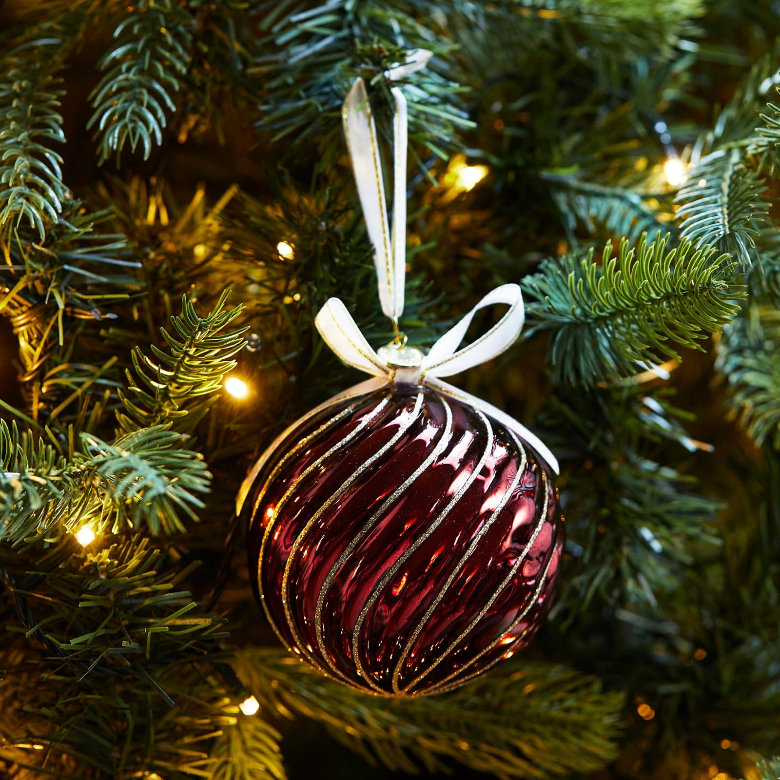Jolly Christmas Ornament red Dia 10
