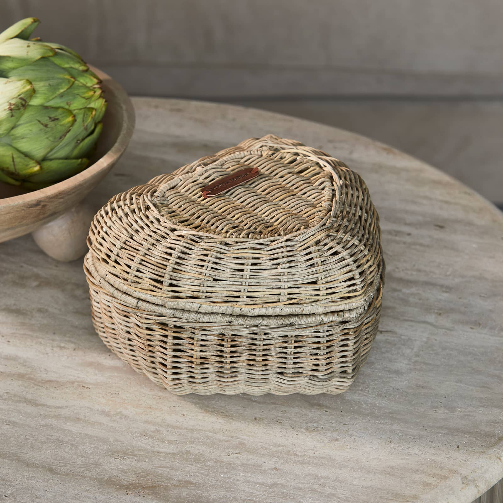 Rustic Rattan Heart Storage Basket - Bilde 3