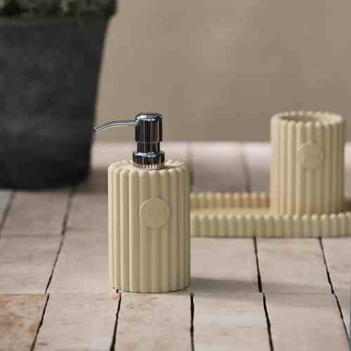 RM Elegance Soap Dispenser