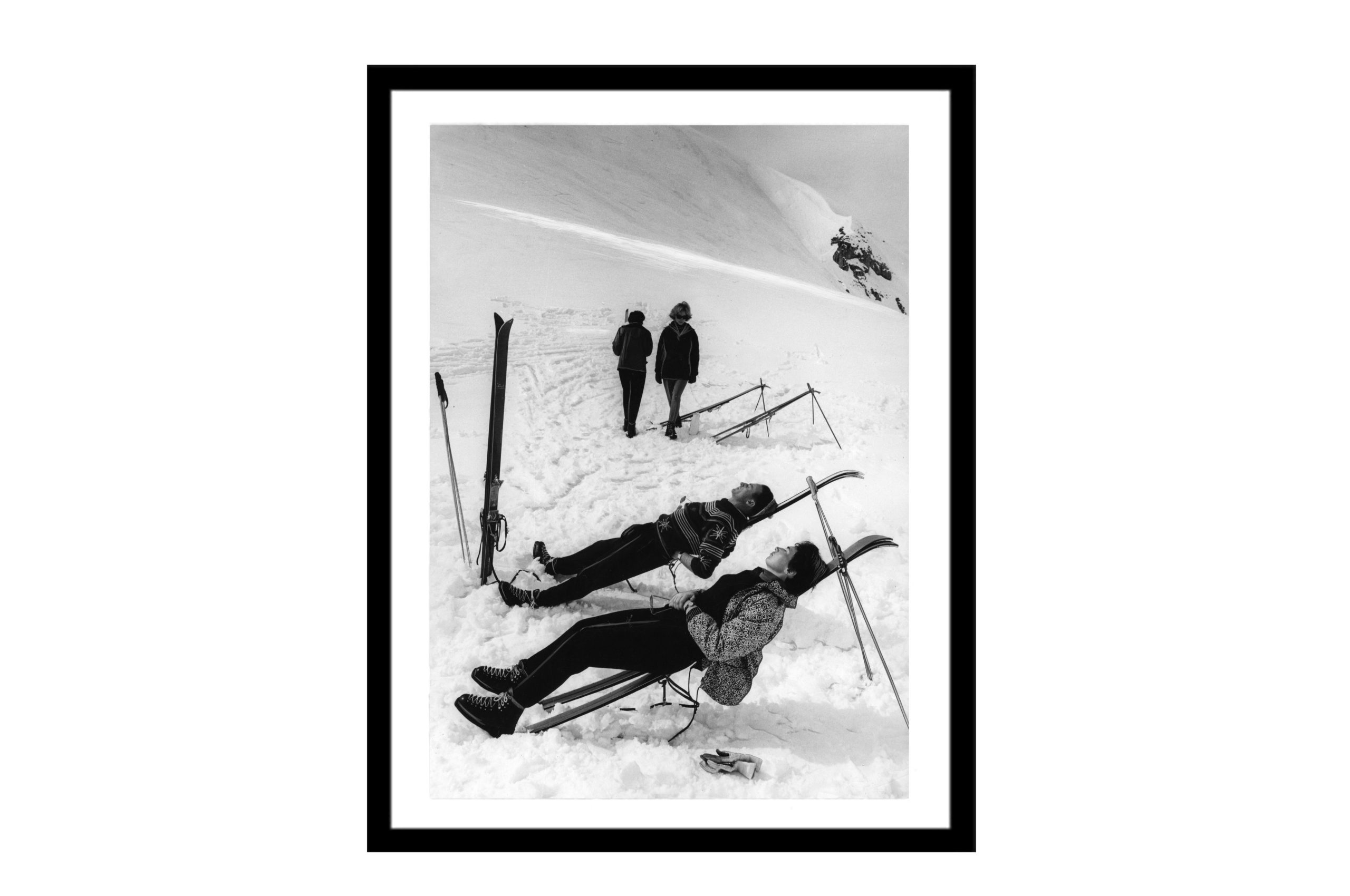 Bilde av Glass picture w/frame relaxing in the sun
