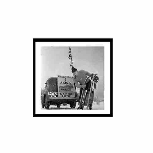 Bilde av Glass picture w/frame Mann med kjelke