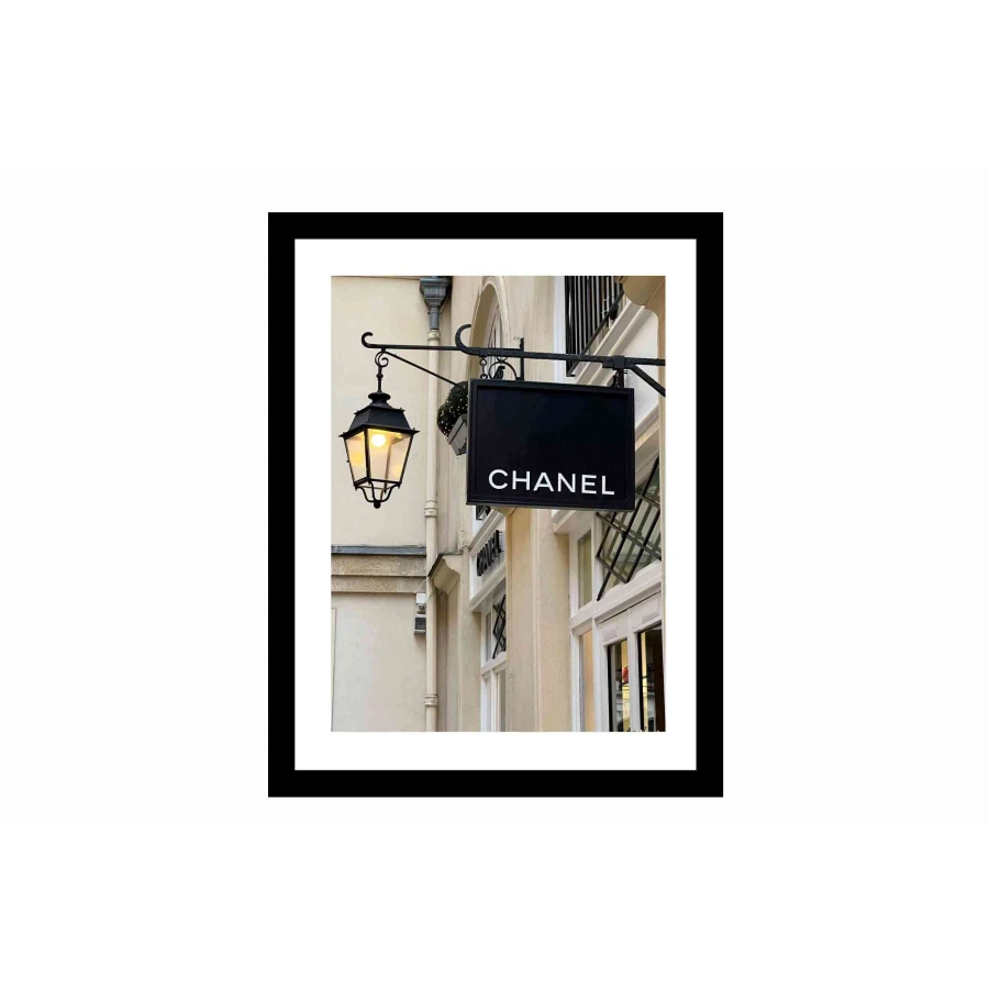 Bilde av Glass picture w/frame Chanel old iron sign