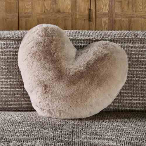 HeatherAlbaHeartFauxFurBoxPillow