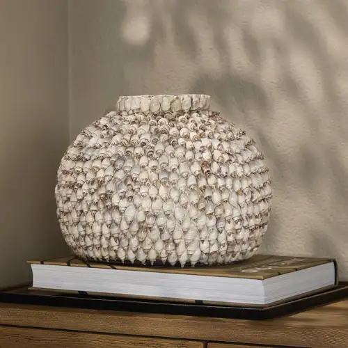 Bay View Shell Vase M