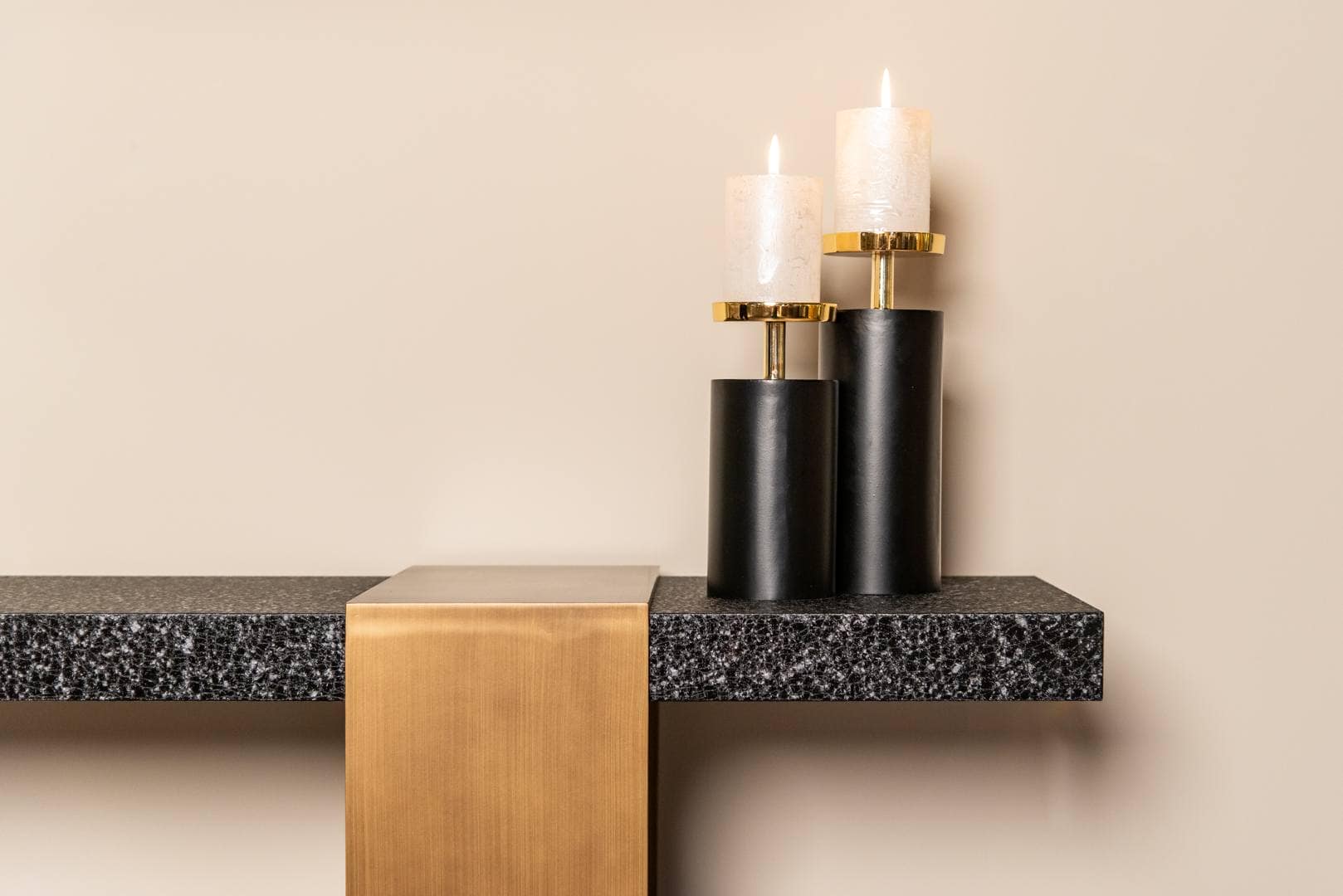Console Alexander Jones black/gold (Bazel) - Bilde 13
